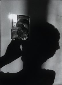 [Vérification 2, L’opération photographique. Autoportrait pour Lee Friedlander], 1970 © Ugo Mulas Heirs. All rights reserved