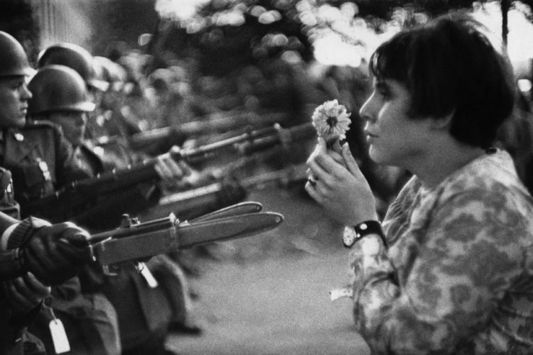 La jeune fille à la fleur, 50 ans après