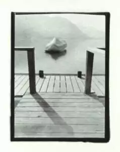 Christian Poncet Vue du lac d’Annecy, 1998 Tirage contact, photographie au sténopé 24 x 30 cm © Christian Poncet