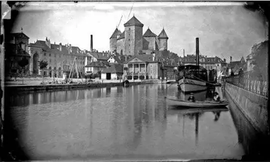 Anonyme, Le port d’Annecy et le château, vers 1875