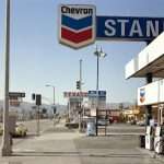 Beverly Boulevard and La Brea Avenue, Los Angeles, California, June 21 , 1975, de la série Uncommon Places, 1973-1986 © Stephen Shore. Courtesy 303 Gallery, New York and Sprüth Magers
