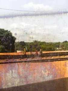 François-Xavier Gbré, série « Radio Ballast », Katiola, 2024 © François-Xavier Gbré, Adagp, Paris, 2025