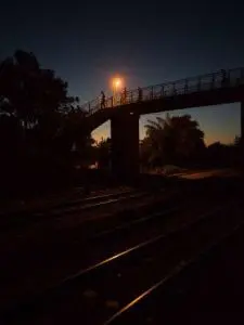 François-Xavier Gbré, série « Radio Ballast », Dimbokro, 2024 © François-Xavier Gbré, Adagp, Paris, 2025