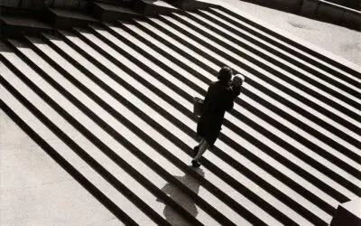 Le Hors-Champ : Quand l&rsquo;invisible dialogue avec l&rsquo;image