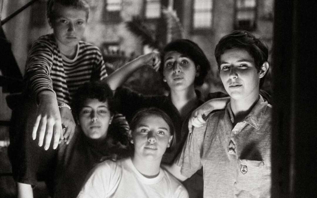 Donna Gottschalk, Oak, Robin, Binky, Chris et moi, Bébés Gouines, E. 9th Street, New York, 1969 Courtesy de l’artiste et de Marcelle Alix © Donna Gottschalk